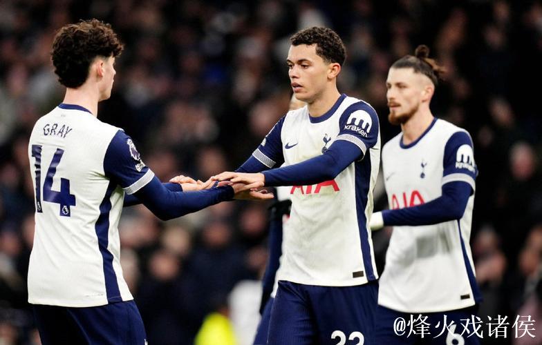 阿奇-格雷：巴黎是一支顶级球队，我们也能从中